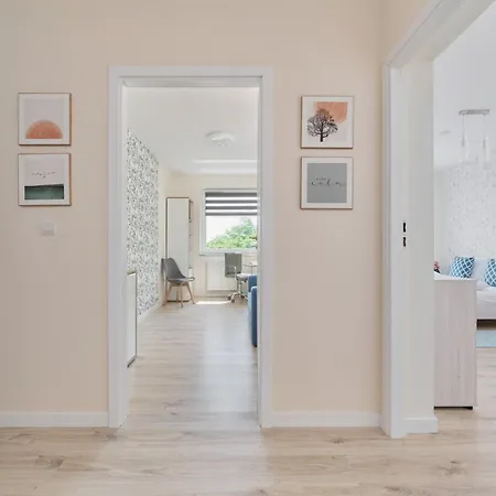 Piekna With Parking By Renters Apartamento *