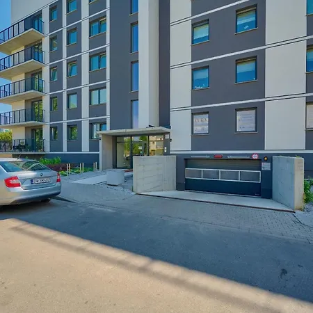 公寓 Piekna With Parking By Renters