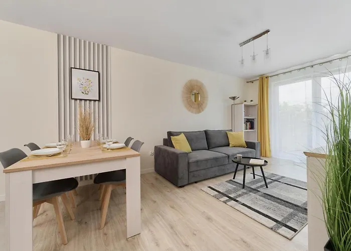 Piekna With Parking By Renters Apartment *