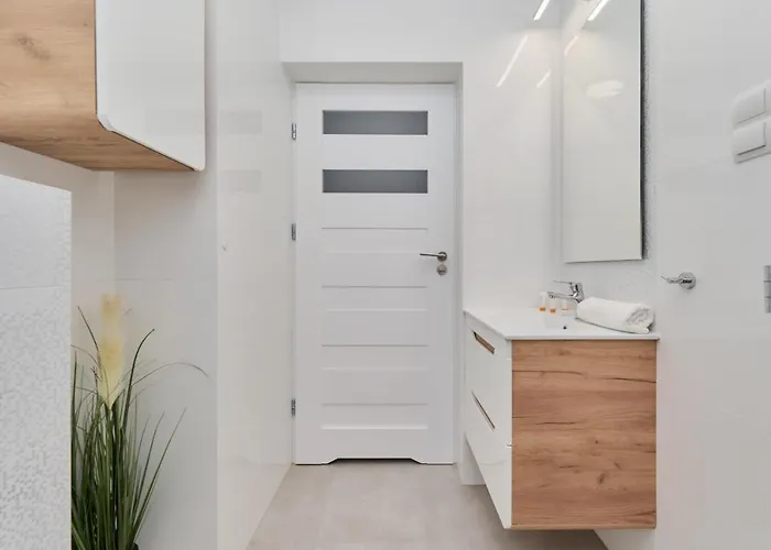 Apartment Piekna With Parking By Renters