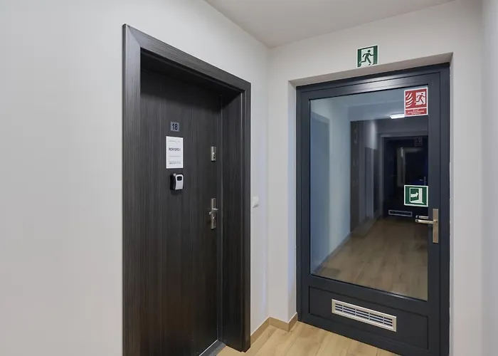 Apartment Piekna With Parking By Renters *